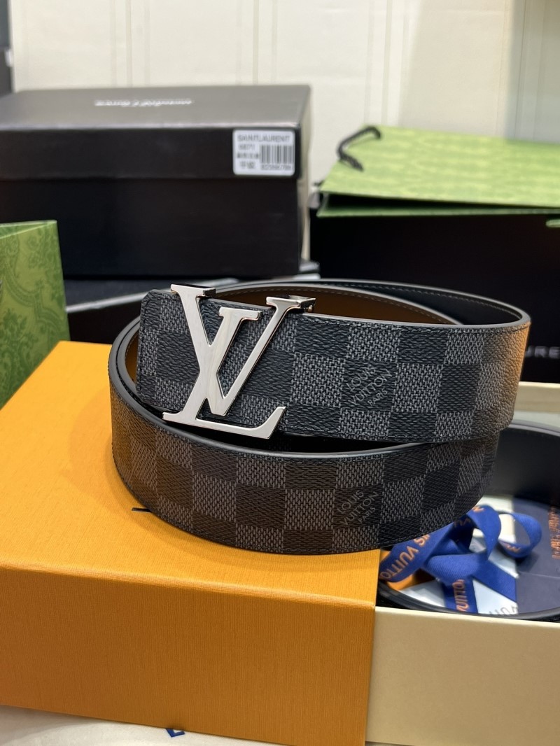 l0vis Vvtt0n belts